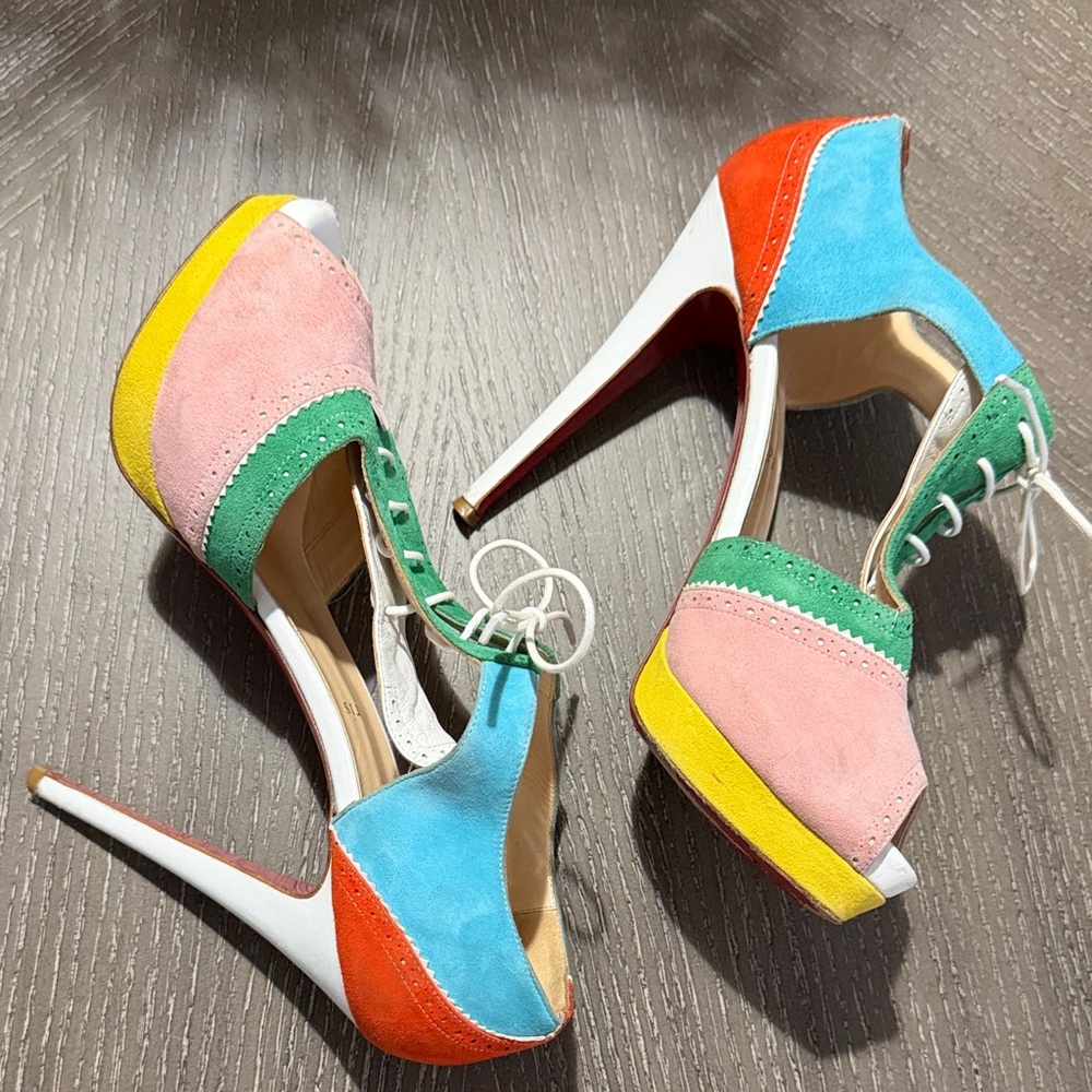 Christian Louboutin heels 39.5 - Picture 3 of 5